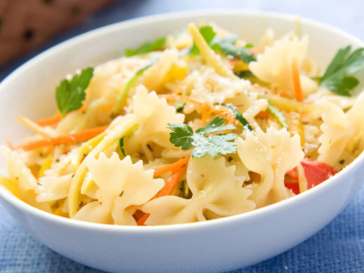 Ensalada de pasta a las finas hierbas