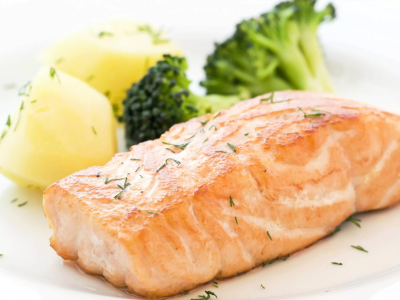 Salmón al eneldo